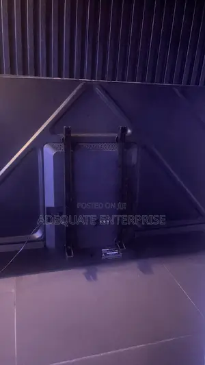 55” Hisense Smart Tv With Screen Fault