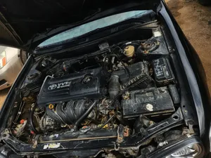 Toyota Corolla 2000 Black