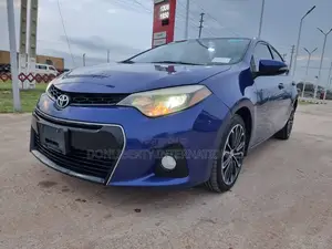 Toyota Corolla S 4dr Sedan (1.8L 4cyl CVT) 2016 Blue