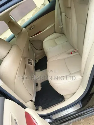 Lexus IS 2010 Black