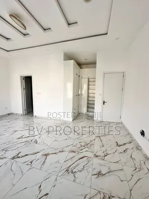 1bdrm Shared Apartment in Osapa london for rent