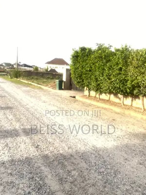 8bdrm Duplex in Karachi, Karshi for sale