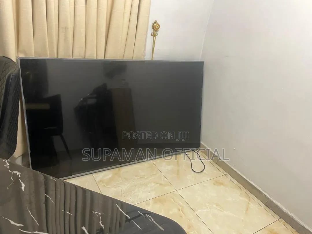 75 Inches Royal Smart Tv.