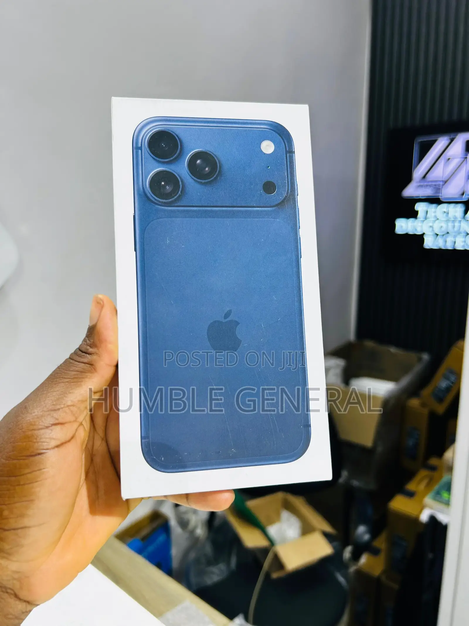 New Apple iPhone 17 Pro Max 256 GB Blue