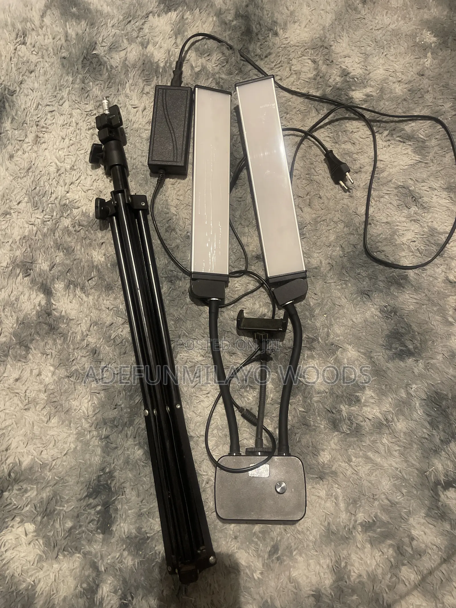 Double Arm Ring Light