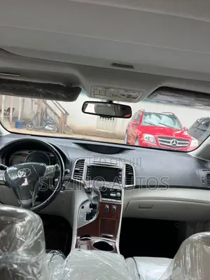 Toyota Venza V6 2010 Gray