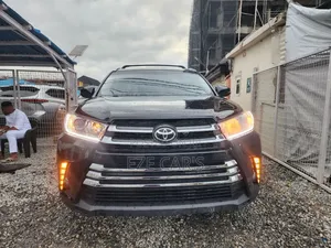 Toyota Highlander XLE 4dr SUV (3.5L 6cyl 6A) 2015 Black