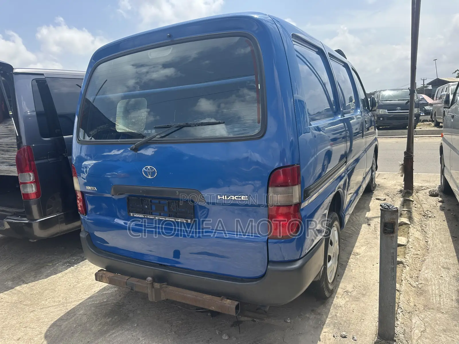 Toyota HiAce 2008 Blue