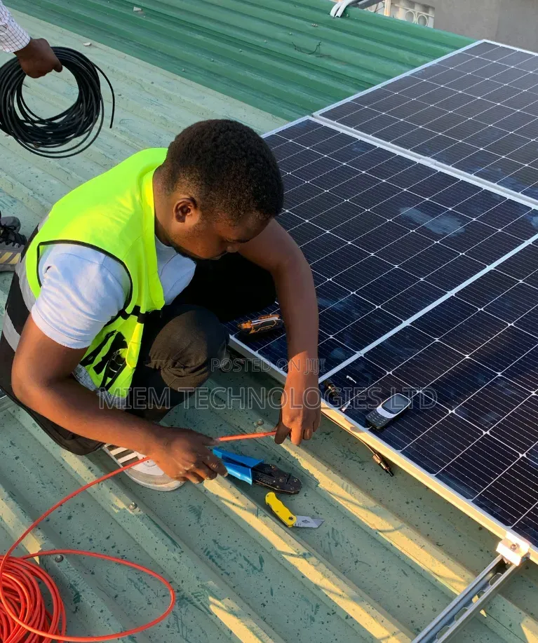 Specialized Solar Installer