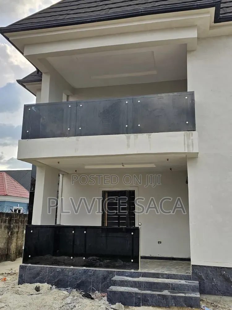 Glass Handrail With Sliver Holder
