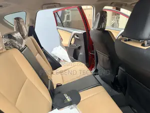 Toyota RAV4 Limited AWD (2.5L 4cyl 6A) 2016 Red