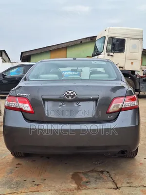 Toyota Camry LE 4dr Sedan (2.5L 4cyl 6AM) 2010 Gray