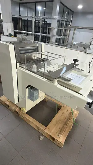 Dough Moulder