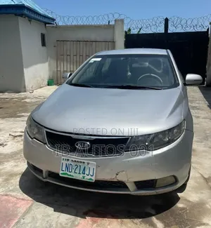 Kia Cerato 2012 Silver