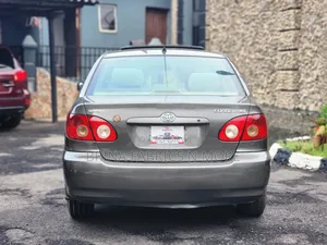 Toyota Corolla LE 2005 Gray
