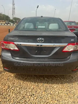 Toyota Corolla 2012 Black
