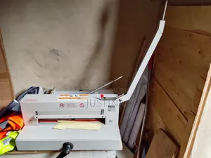 Paper Cutter