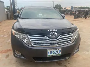 Toyota Venza Limited 2011 Gray