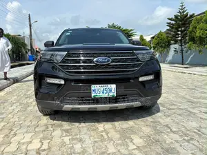 Ford Explorer 2021 Black