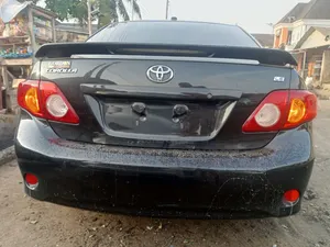 Toyota Corolla LE 4dr Sedan (1.8L 4cyl 4A) 2010 Black