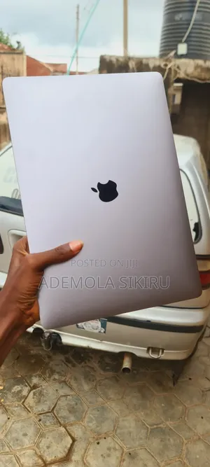 Laptop Apple MacBook 2016 16GB Intel Core i7 SSD 1T