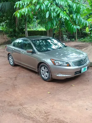 Honda Accord 2009 Gold