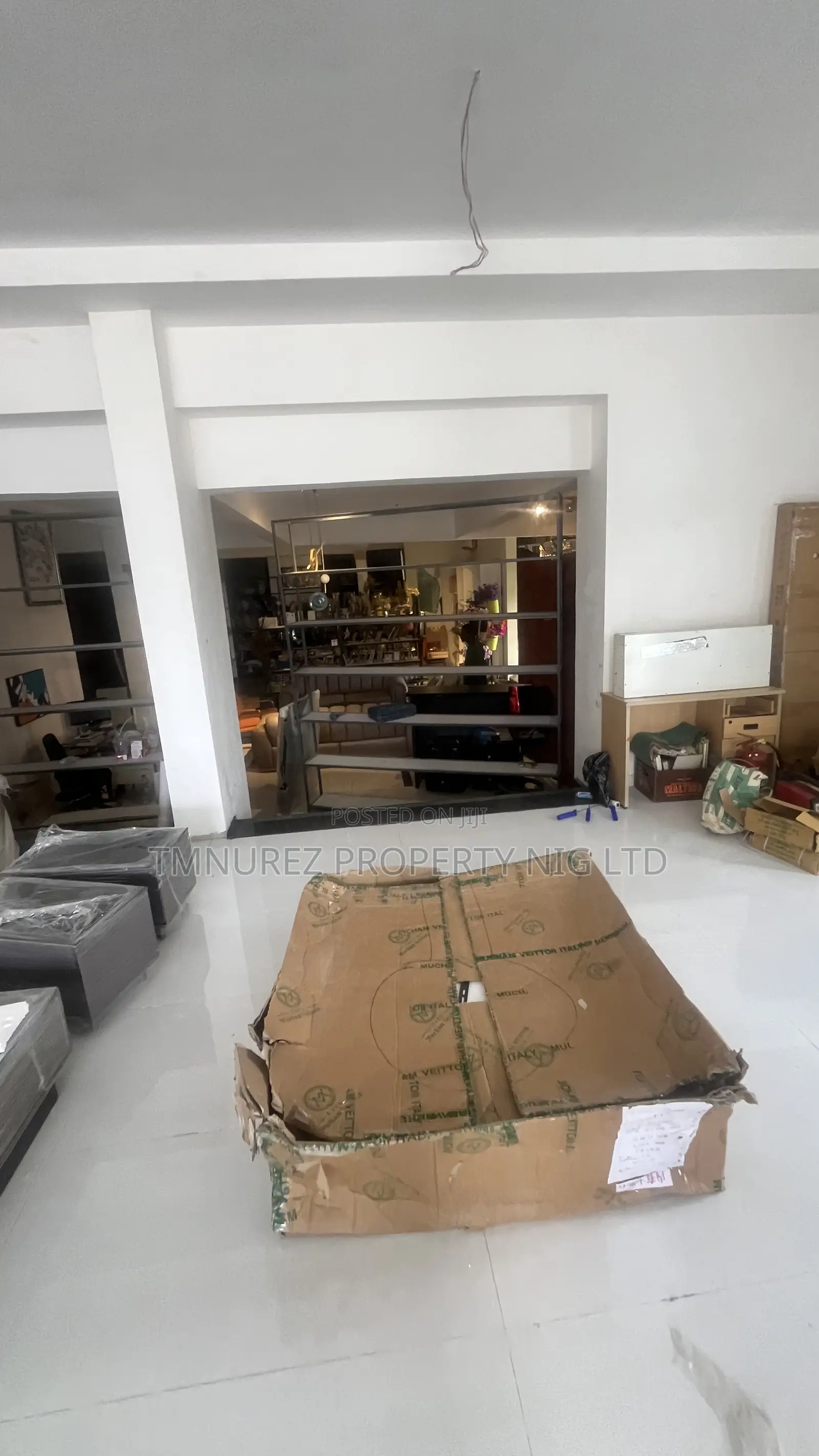 Showroom Space for Rent