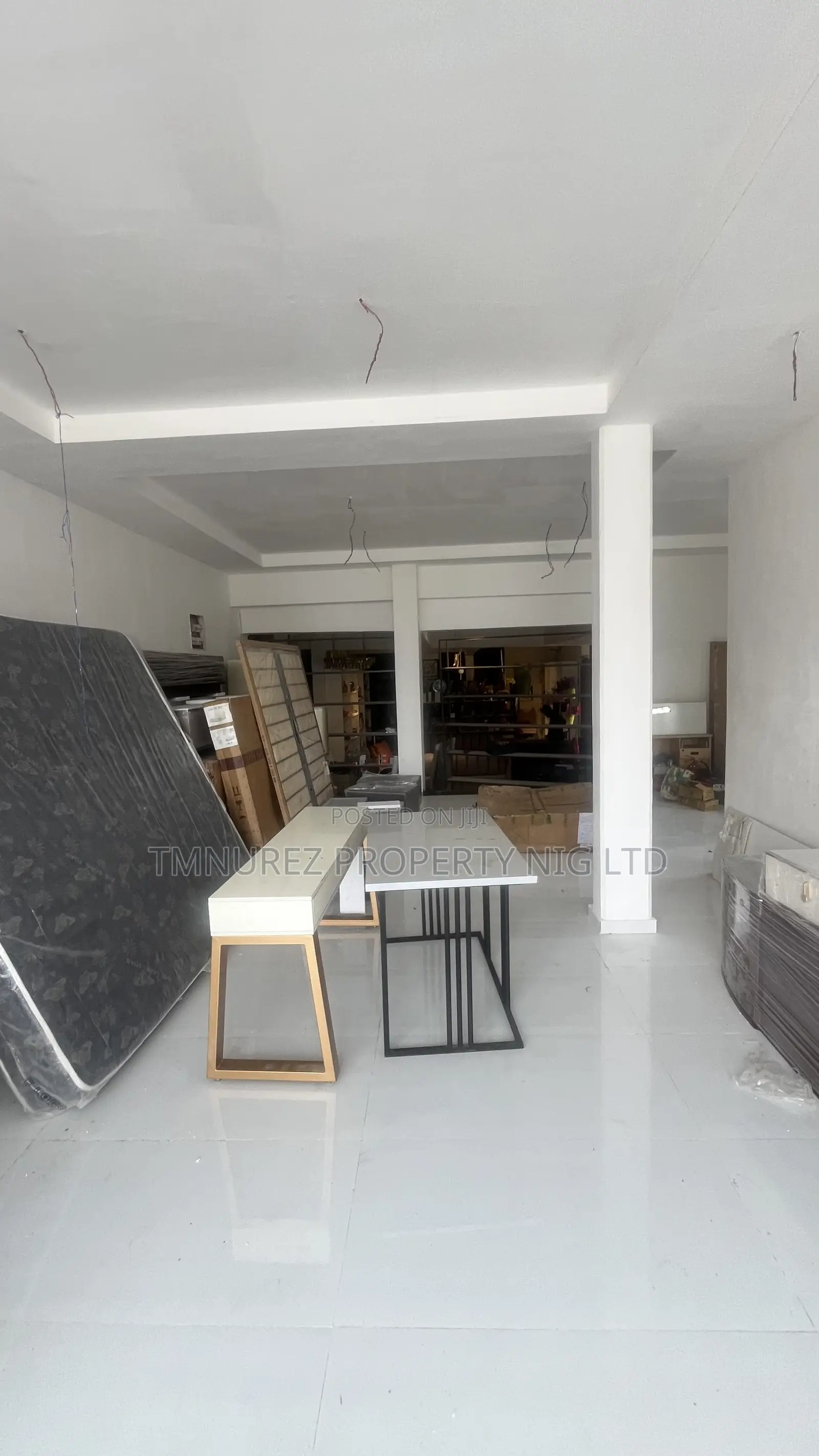 Showroom Space for Rent