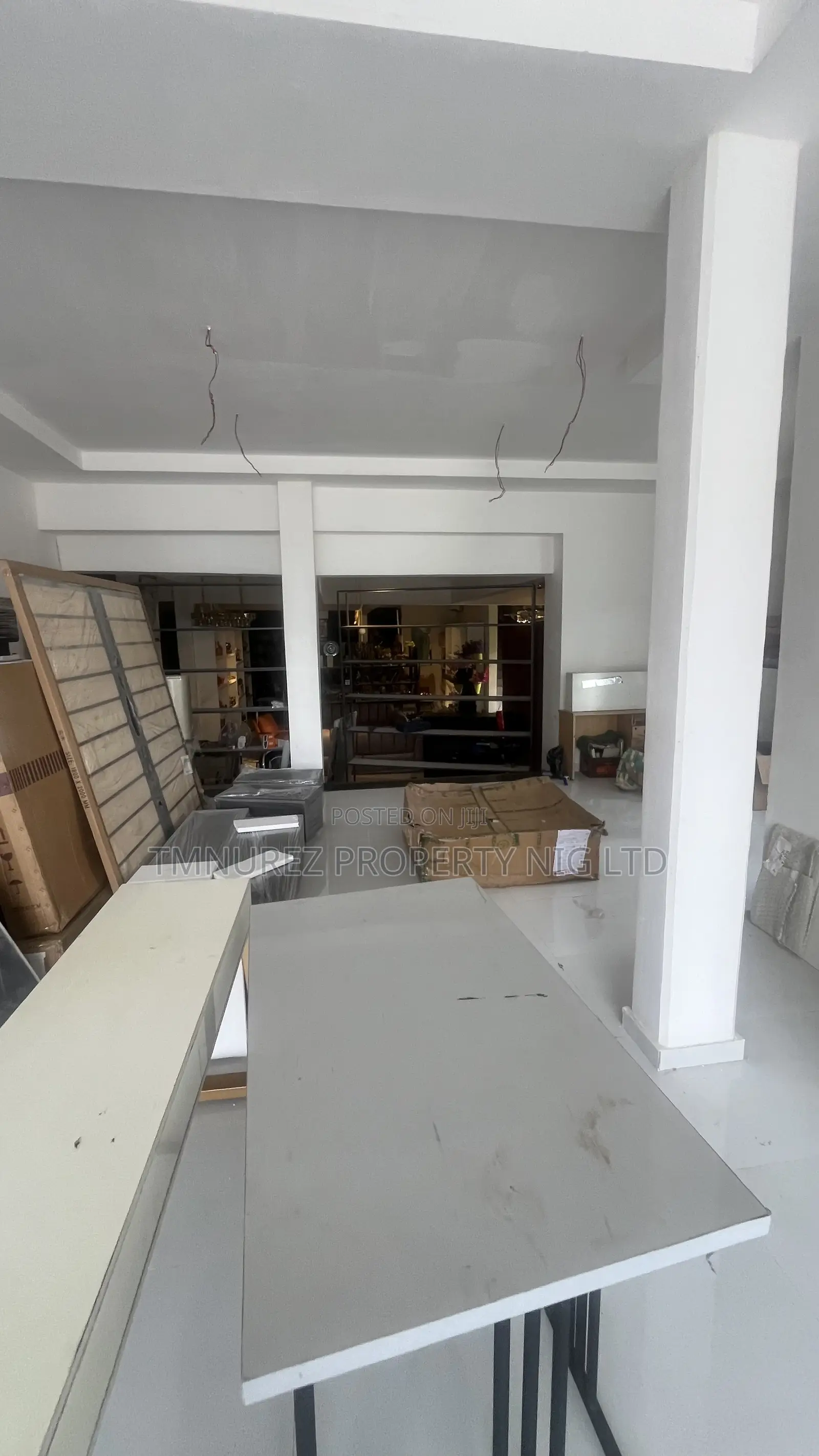 Showroom Space for Rent