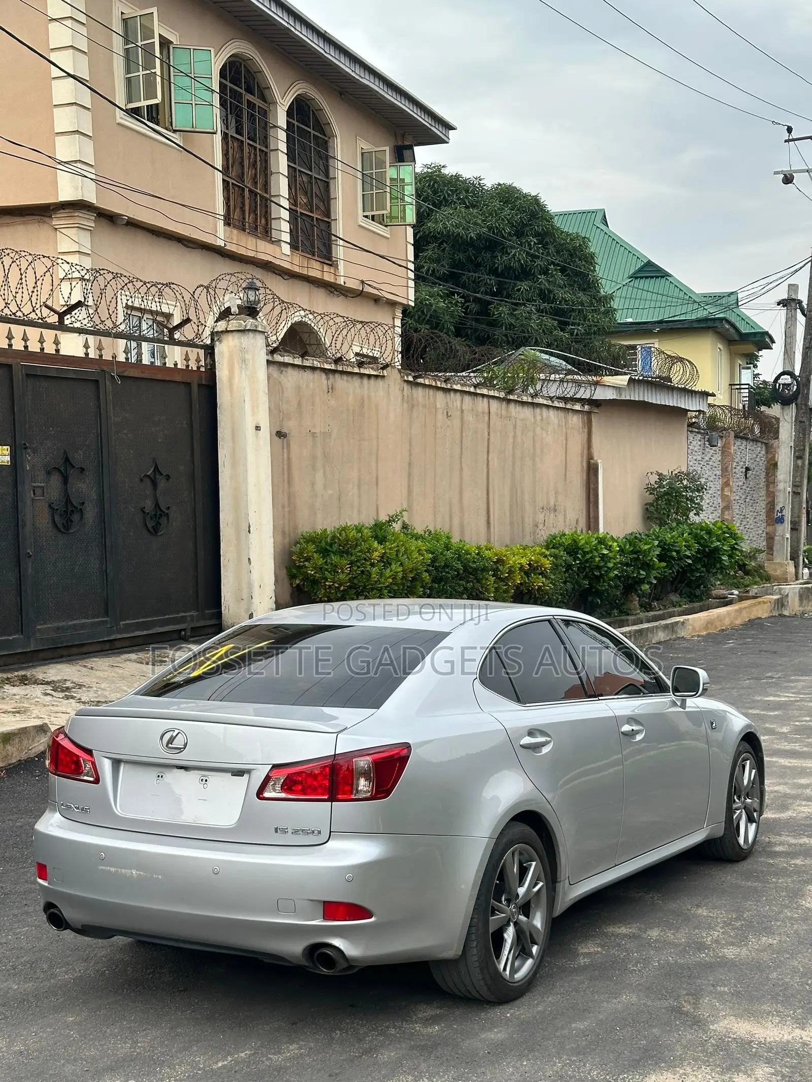 Lexus IS 2011 Gray