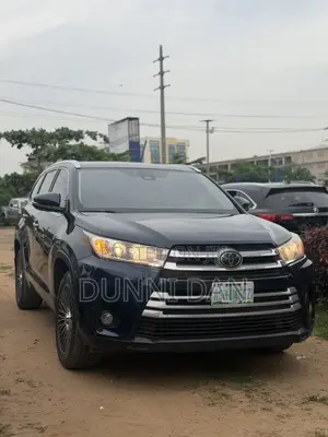 Toyota Highlander Limited 4x4 V6 (3.5L 6cyl 8A) 2017 Blue