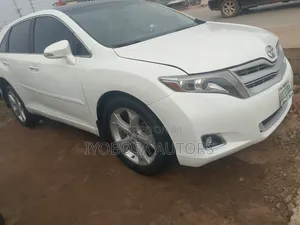 Toyota Venza 2013 White