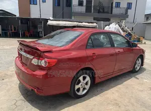 Toyota Corolla 2012 Burgundy