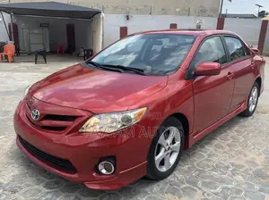 Toyota Corolla 2012 Burgundy