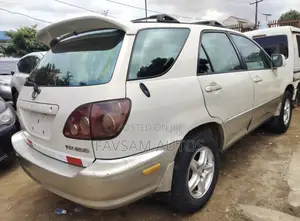Lexus RX 300 2001 White