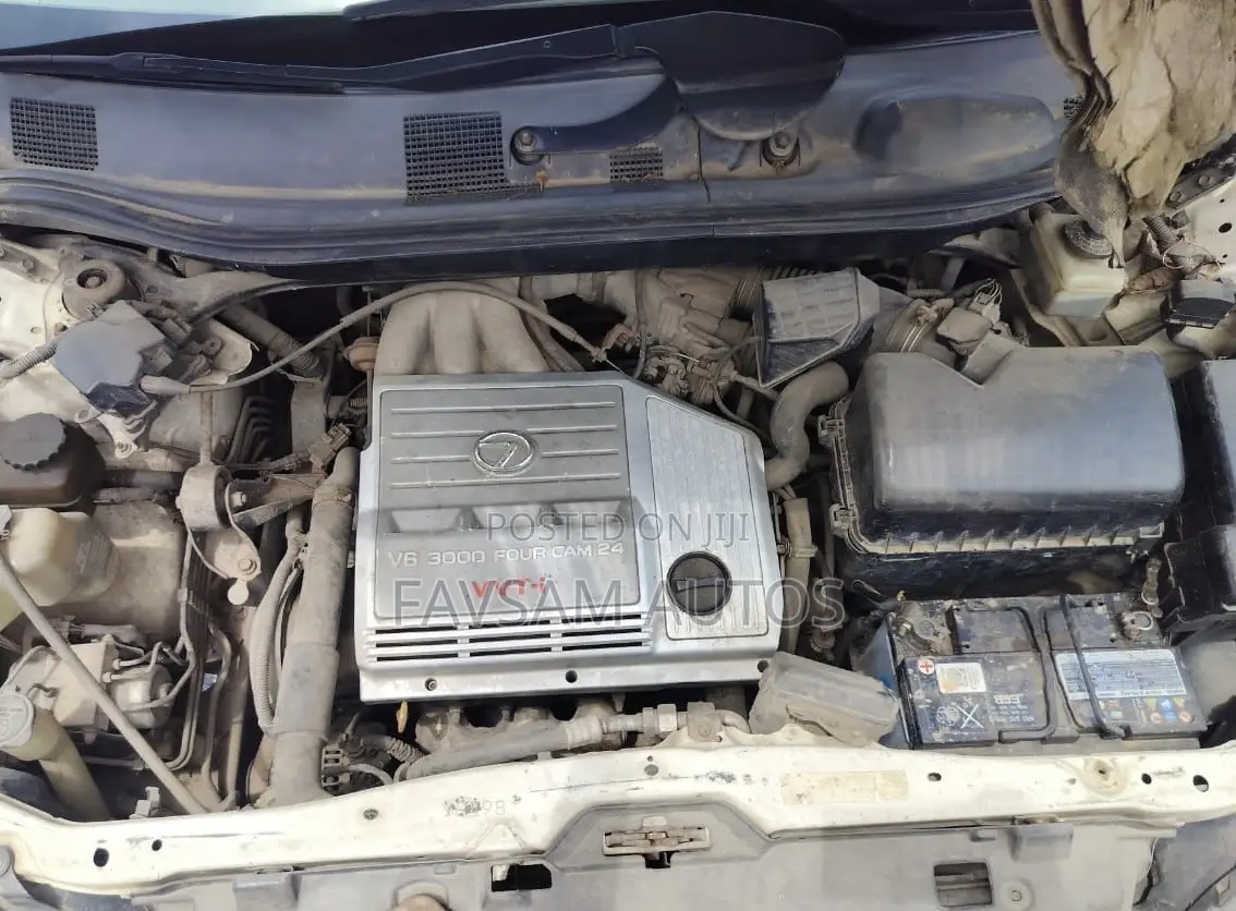 Lexus RX 300 2001 White