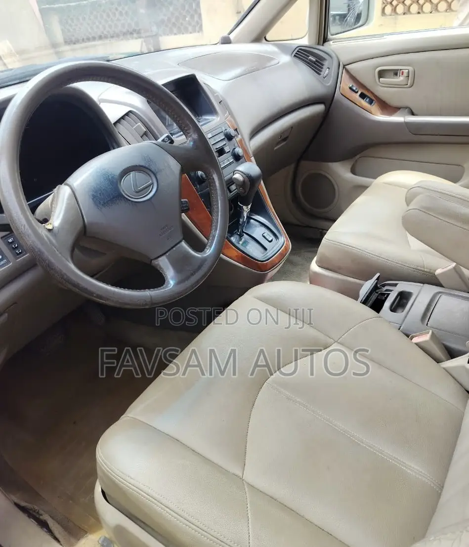 Lexus RX 300 2001 White