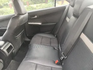 Toyota Camry SE 4dr Sedan (2.5L 4cyl 6A) 2013 Silver