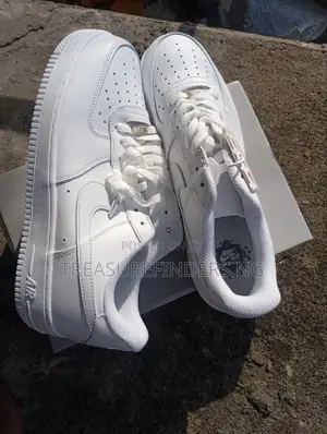 Nike Air Force 1 Sneakers