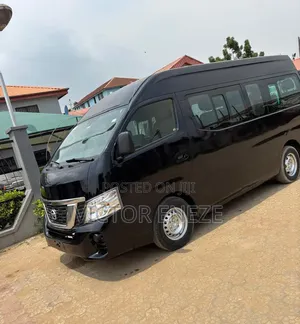 Nissan Caravan (Urvan) 2017 Black