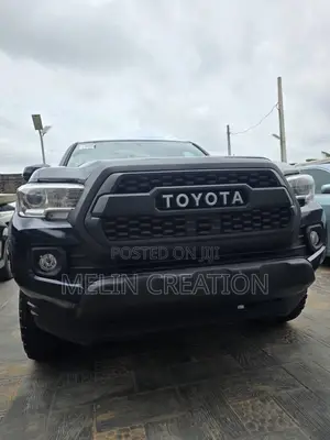 Toyota Tacoma 2018 Blue