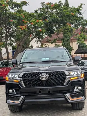 Toyota Land Cruiser 5.7 V8 VXR 2019 Black