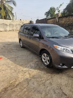 Toyota Sienna 2014 Gray