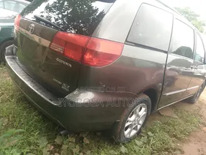 Toyota Sienna 2007 Teal