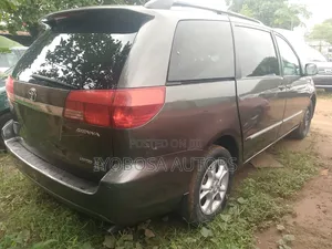 Toyota Sienna 2007 Teal