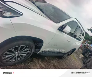 Toyota Land Cruiser Prado 2023 White