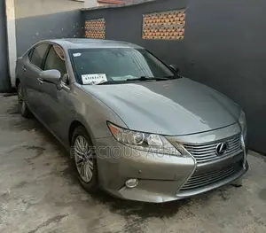 Lexus ES 2015 Gray