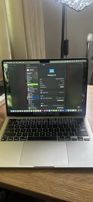 Laptop Apple MacBook Air 2022 M2 8GB Apple M2 HDD 256GB