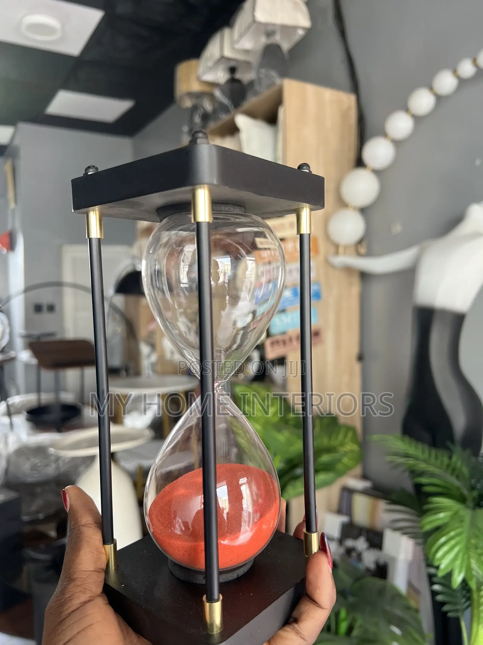 Hourglass Decor