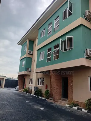 4bdrm Duplex in Lekki Phase 1 for sale